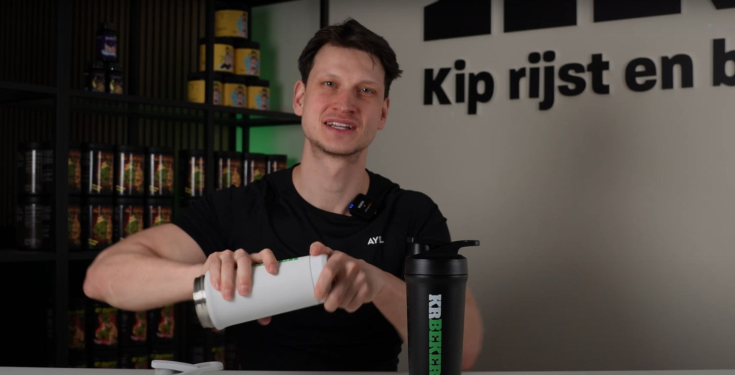 Kip Rijst en Broccoli Stalen Shakebeker